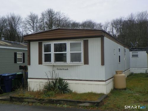 11 Woodland Dr, Waterford, CT, 06385-2415 | Card Image