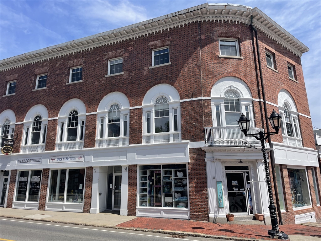 Commercial Lease in Plymouth