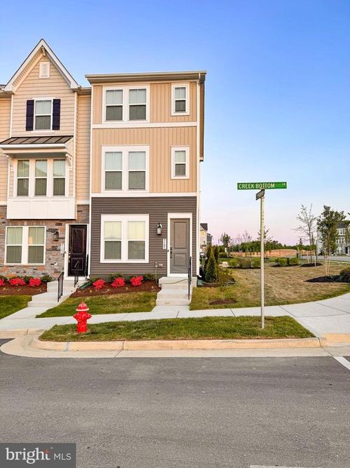 9101 Creek Bottom Ln, Fredericksburg, VA, 22407-0009 | Card Image