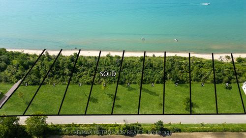 7081 Blue Coast Hts, Camlachie, ON, N0N1E0 | Card Image