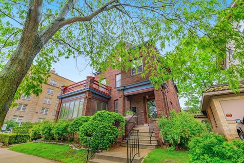 b-25 Langdon St, Madison, WI, 53703-1304 | Card Image