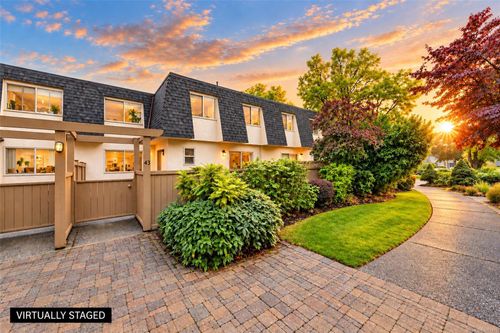 43-4061 Larchwood Dr, Victoria, BC, V8N4P1 | Card Image
