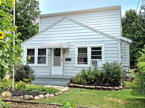 1249 E 342nd St, Eastlake, OH, 44095-3012 | Card Image