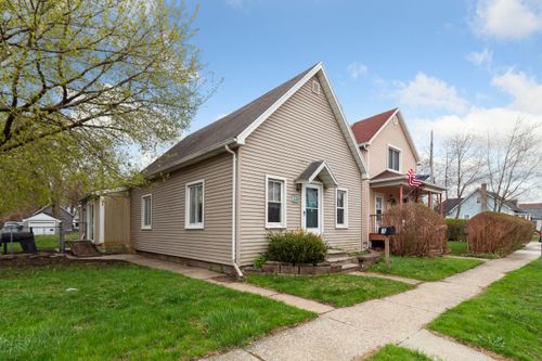 1130 Oak St, Port Huron, MI, 48060-5752 | Card Image