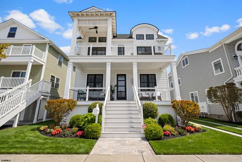 13 N Vendome Ave, Margate City, NJ, 08402-1241 | Card Image