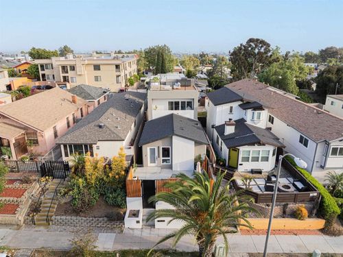 2945 B St, San Diego, CA, 92102-2211 | Card Image
