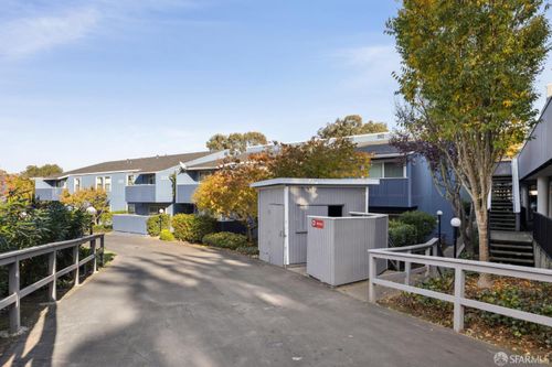 apt-b-223 Boardwalk Ave, San Bruno, CA, 94066-2241 | Card Image