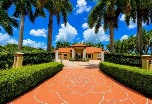 19701 Sw 197th Ave, Miami, FL, 33187-5319 | Card Image