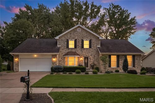 15790 Country Ridge Dr, Chesterfield, MO, 63017-7246 | Card Image