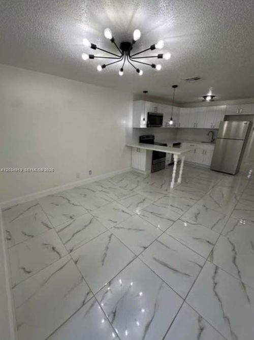 4-1106 Ne 5th Ave, Fort Lauderdale, FL, 33304-4924 | Card Image