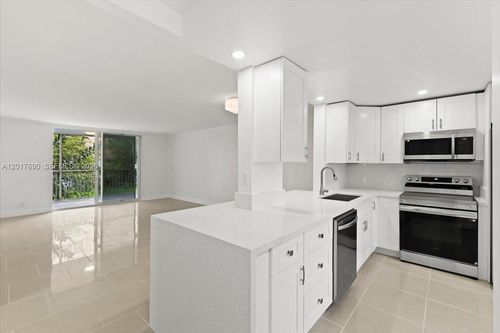 201-319 Ne 14th Ave, Hallandale Beach, FL, 33009-7448 | Card Image