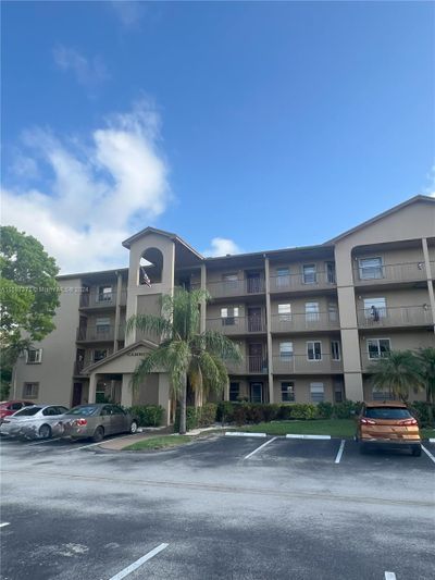 103J - 12701 Sw 14th St, Condo with 2 bedrooms, 2 bathrooms and null parking in Pembroke Pines FL | Image 2