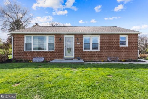 2890 Jefferson Rd, SPRING GROVE, PA, 17362-8373 | Card Image