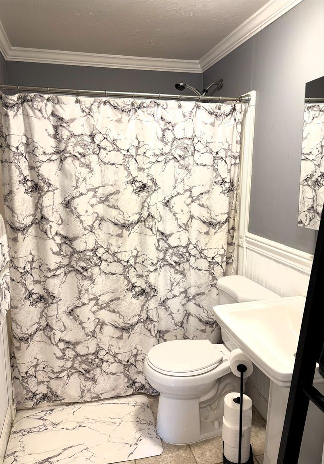 121 Saint Marie St, House other with 4 bedrooms, 3 bathrooms and null parking in Manchester NH | Image 18