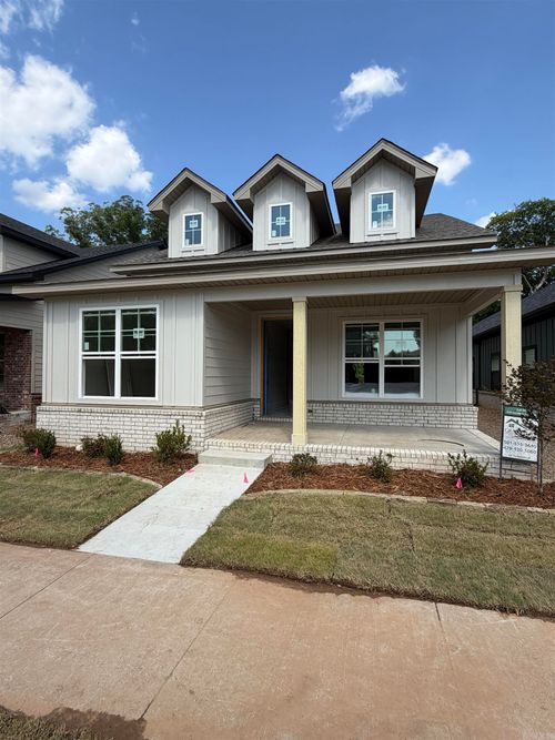 420 Gardens Ln, North Little Rock, AR, 72114-5076 | Card Image