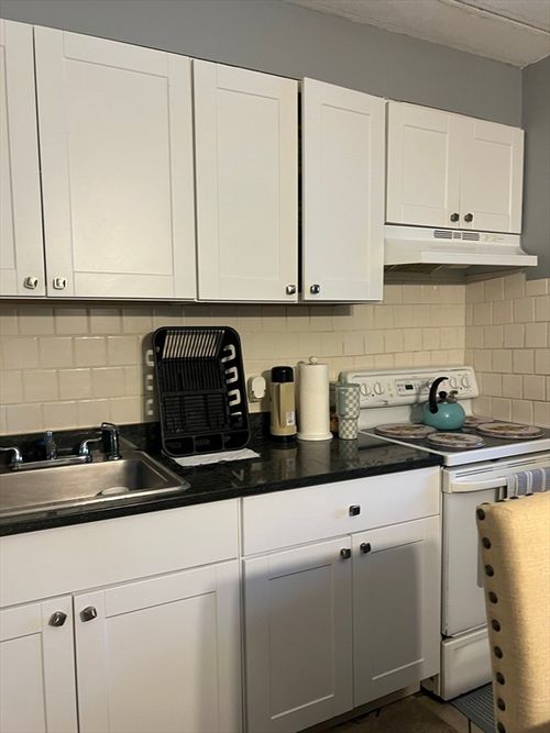 apt-121-126 Beaver St, Framingham, MA, 01702-7081 | Card Image
