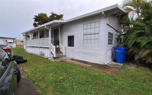 3240 Sw 50th Ter, Davie, FL, 33314-2024 | Card Image