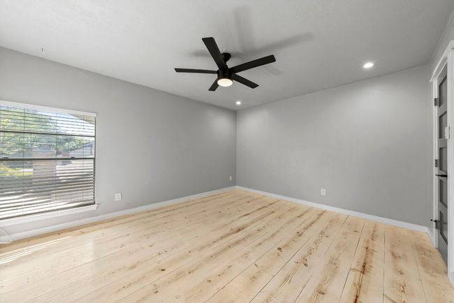 9433 Singing Quail Dr, Condo with 3 bedrooms, 2 bathrooms and 2 parking in Austin TX | Image 25