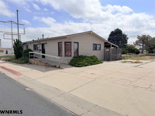 1520 E Overland, Scottsbluff, NE, 69361 | Card Image