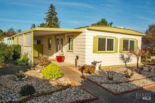 47 Cuernavaca Dr, Sonoma, CA, 95476-7384 | Card Image