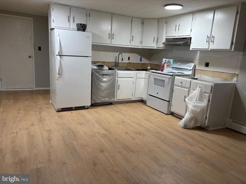 214 Chambersburg St, GETTYSBURG, PA, 17325-1160 | Card Image