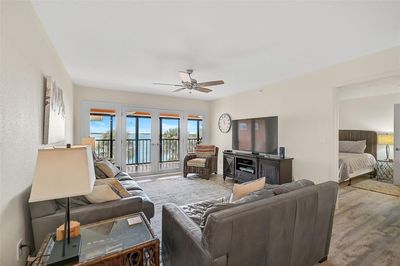 402 - 1501 Beach Road, Condo with 2 bedrooms, 2 bathrooms and null parking in ENGLEWOOD FL | Image 3