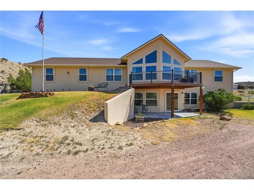 570 Valley Dr, Penrose, CO, 81240-9267 | Card Image