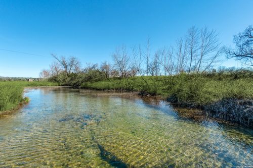 330 Waring Welfare Rd, Boerne, TX, 78006-7927 | Card Image