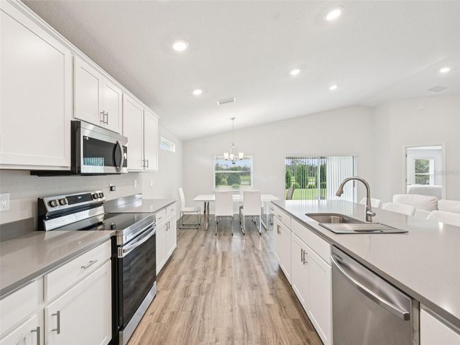 6528 166 Th Pl E, House other with 3 bedrooms, 2 bathrooms and null parking in PARRISH FL | Image 7