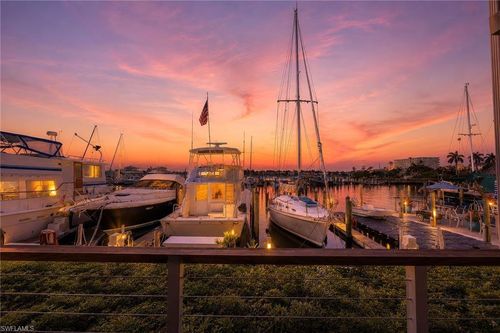 125-900 Broad Ave S, NAPLES, FL, 34102-7319 | Card Image