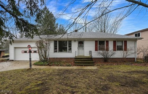 9051 Abbey Rd, North Royalton, OH, 44133-1123 | Card Image