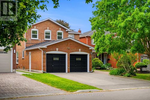 39 Couperthwaite Crescent, Markham (Unionville), ON, L3R6N4 | Card Image
