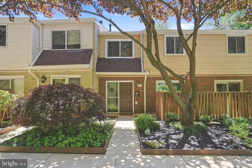 27-27 Lighttown Ct, Baltimore, MD, 21208-4419 | Card Image