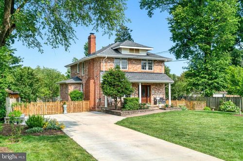 7906 Esther Dr, OXON HILL, MD, 20745-1420 | Card Image