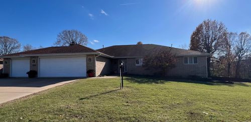 244 Northpointe Dr, Mountain Home, AR, 72653-8132 | Card Image