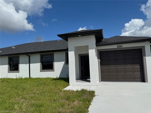 2206 Hogan Dr, Lehigh Acres, FL, 33973-6085 | Card Image