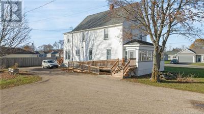 20 Floral Ave, House other with 4 bedrooms, 2 bathrooms and null parking in Sussex NB | Image 2