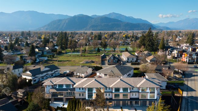 1 - 9603 Broadway Street, Townhouse with 4 bedrooms, 2 bathrooms and null parking in Chilliwack BC | Image 3