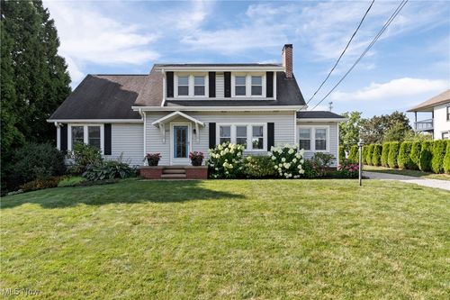 669 W Main St, Dalton, OH, 44618-9475 | Card Image