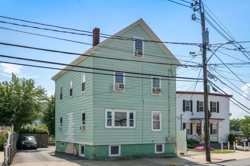 71 Tremont St, Peabody, MA, 01960-3386 | Card Image