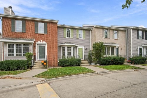 5292 Meredith Drive, Des Moines, IA, 50310 | Card Image