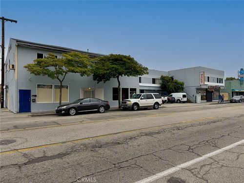 139 W Arbor Vitae St, Inglewood, CA, 90301-3800 | Card Image