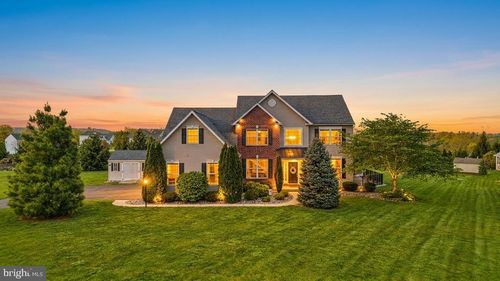 2255 Redwood Dr, Slatington, PA, 18080-4168 | Card Image