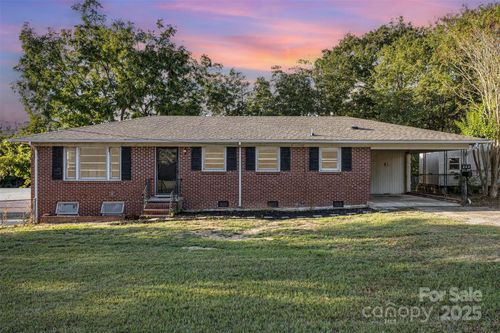 222 Saint Michael Ave, Great Falls, SC, 29055-1128 | Card Image