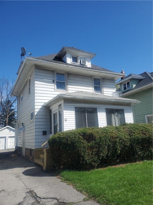 566 Lexington Avenue, Rochester, NY, 14613 | Card Image