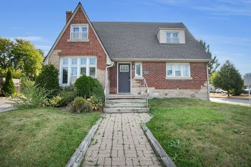 302 Wellington Road, London South, ON, N6C4N9 | Card Image