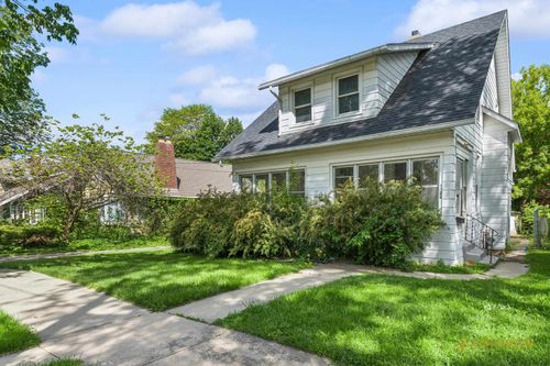 1326 Post Ave, Rockford, IL, 61103-7121 | Card Image
