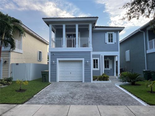 260 Se 32nd Ter, Homestead, FL, 33033-7155 | Card Image