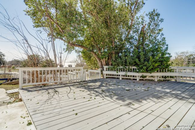 124 Herweck Dr, House other with 4 bedrooms, 3 bathrooms and null parking in Castle Hills TX | Image 39