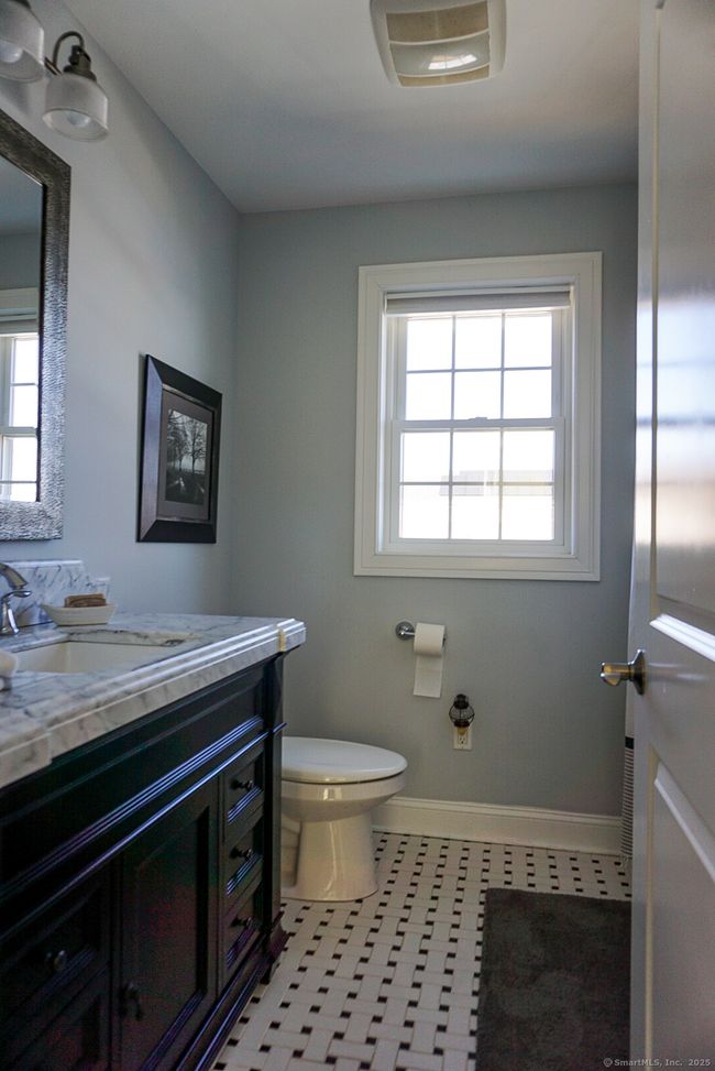 Full bath upstairs | Image 27